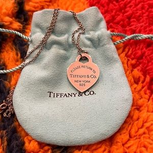Return to Tiffany heart charm necklace in sterling silver